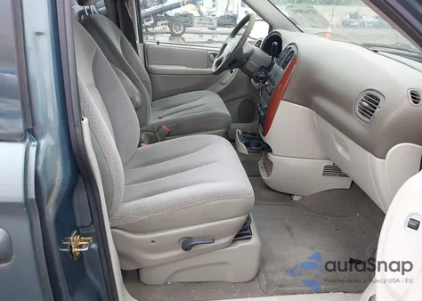 2005 Chrysler Town & Country Lx из США, поврежденный, VIN 2C4GP44RX5R126955